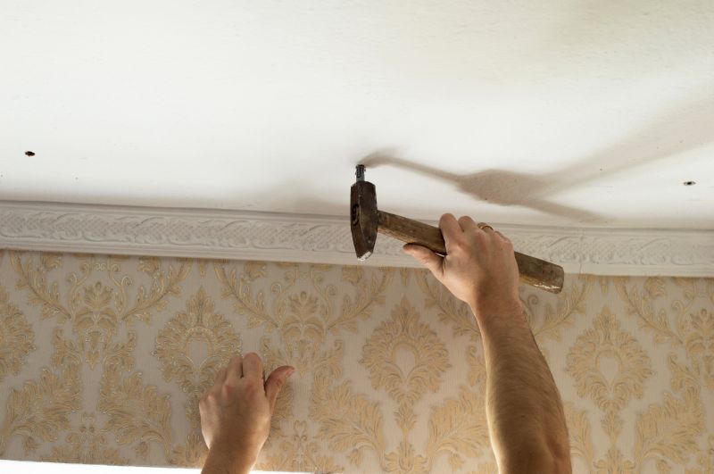 Wallpaper Hanging in Roswell, GA